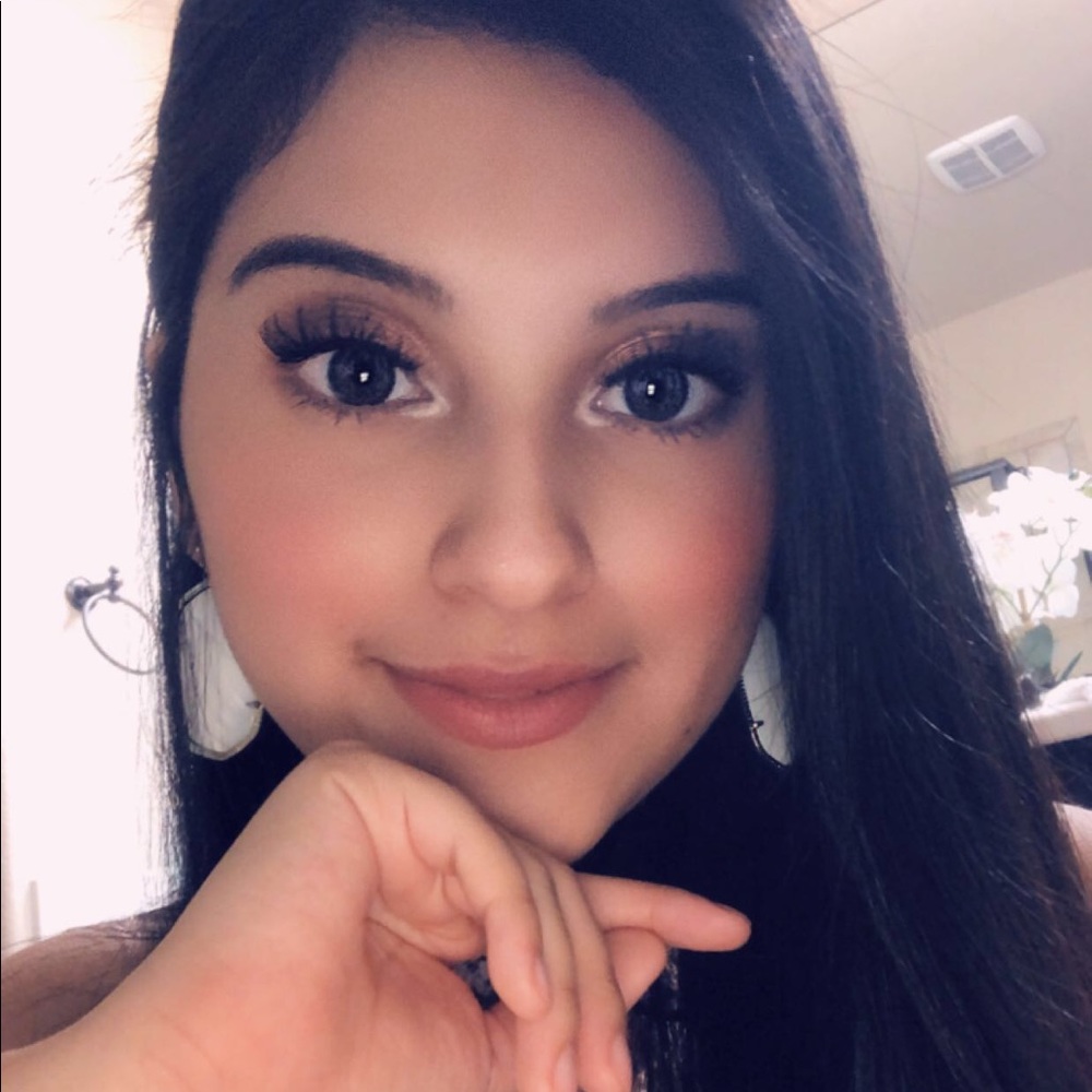 Meet your Posher, Natali
